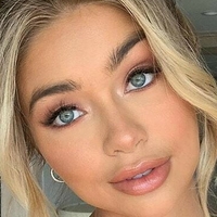 Morgan Avery Meztelen
