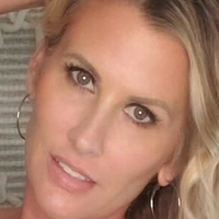 Mrsandi Meztelen