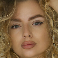 mrsliliane Meztelen
