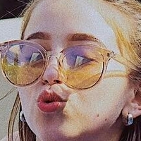 Musicalethan Meztelen