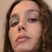 myyabad Meztelen