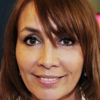 Nada Van Nie Meztelen