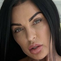 nadinekerastas Meztelen