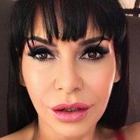 Naima Guidi Meztelen