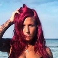 Nancy Mietzi Meztelen
