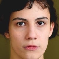 Naomi Achternbusch Meztelen