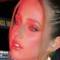 Naomi Lester Meztelen