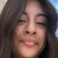 nashy Meztelen