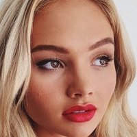 Natalie Alyn Lind Meztelen