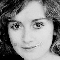 Natalie Ogle Meztelen