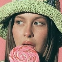 Natasha Bure Meztelen