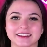 Natasha Naturista Meztelen