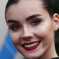 Nathalie Volk Meztelen