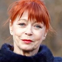 Neda Arneric Meztelen