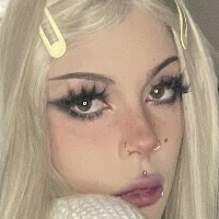Nekogvrl Meztelen