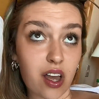 Nell H Meztelen