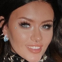 Niamh Velvet Meztelen