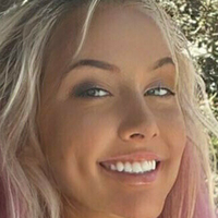 nickisee Meztelen