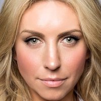 Nicole Gibson Meztelen