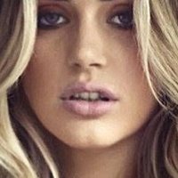 Nicole Neal Meztelen