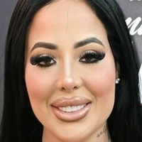 Nicole Zavala Meztelen