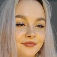 Nicolegreyt Meztelen
