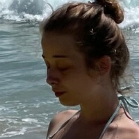 Nicolette Deuel Meztelen