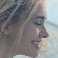 Nikki Roumel Meztelen