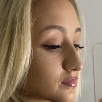Nikkitta Sawyer Meztelen