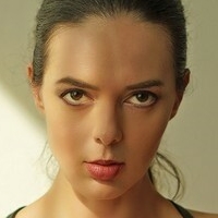 Nikolart Meztelen