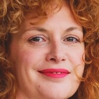 Nina Violić Meztelen