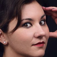 Nina Young Meztelen