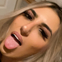 ninakhalifaa Meztelen