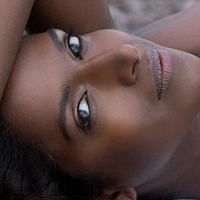 Nirmala Fernandes Meztelen