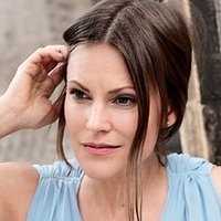 Noémi Besedes Meztelen