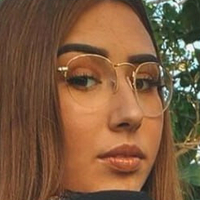 Noemi123130 Meztelen