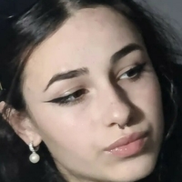 Oana Meztelen
