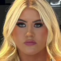 Olena Sadovska Meztelen