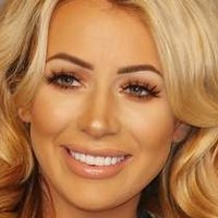 Olivia Attwood Meztelen