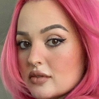 Olivia Cara Meztelen