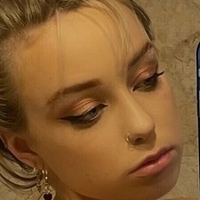 Olivia Evi Plant Meztelen
