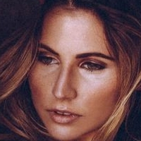 Olivia Pougnet Meztelen
