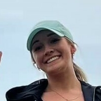 Olivia RumIey Meztelen