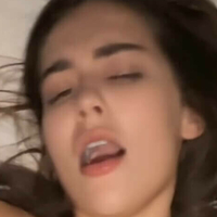 Oliviamae Meztelen