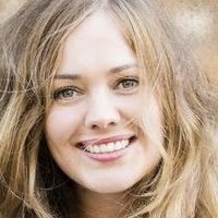 Oona Airola Meztelen