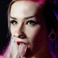 Orikamishiro Meztelen