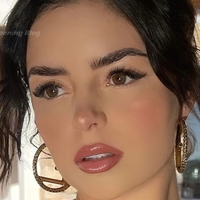 Paolina Meztelen