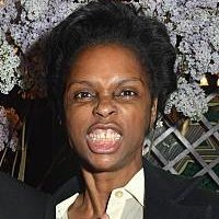 Patrice-Flora Praxo Meztelen