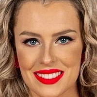 Patricija Ionel Meztelen