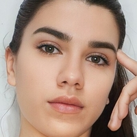 Paula Meztelen